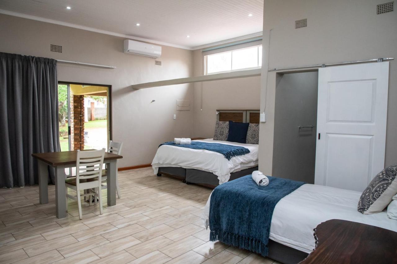 Hotel Opstal Guestfarm Potchefstroom Esterno foto