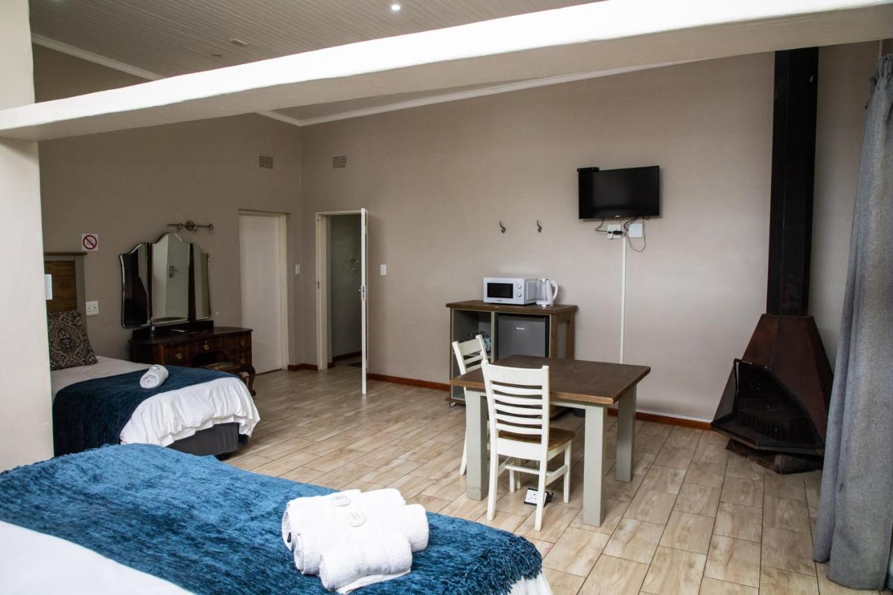 Hotel Opstal Guestfarm Potchefstroom Esterno foto