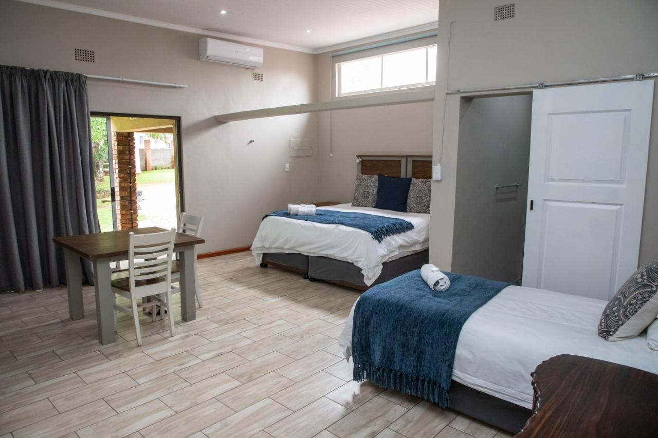 Hotel Opstal Guestfarm Potchefstroom Esterno foto