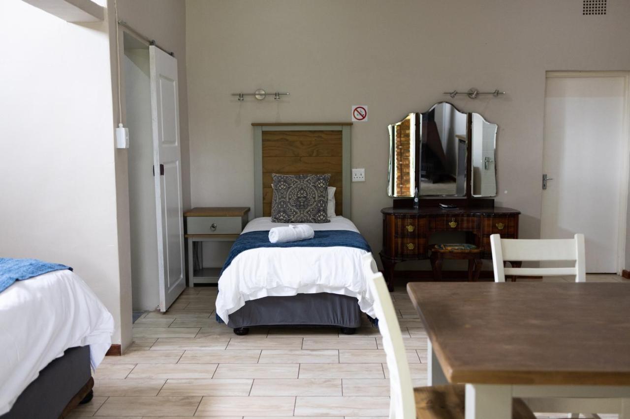 Hotel Opstal Guestfarm Potchefstroom Esterno foto