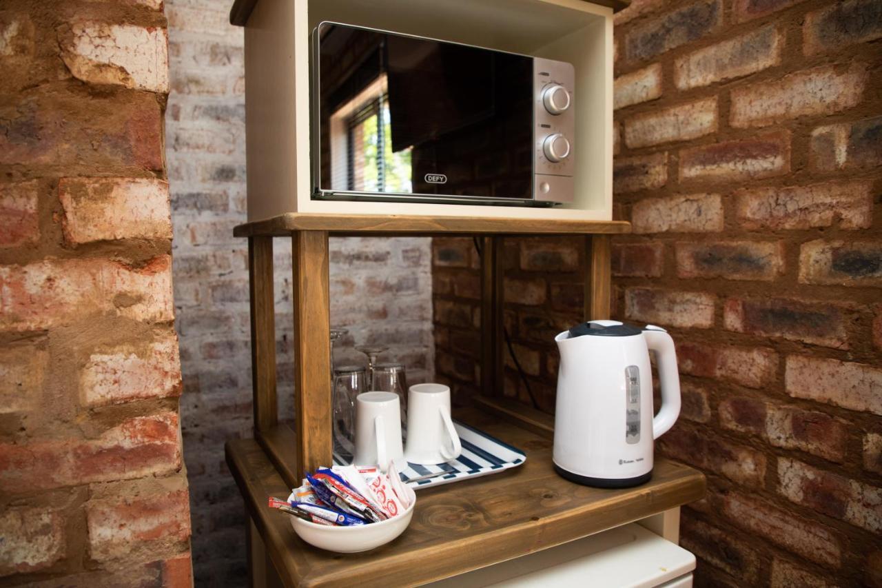 Hotel Opstal Guestfarm Potchefstroom Esterno foto