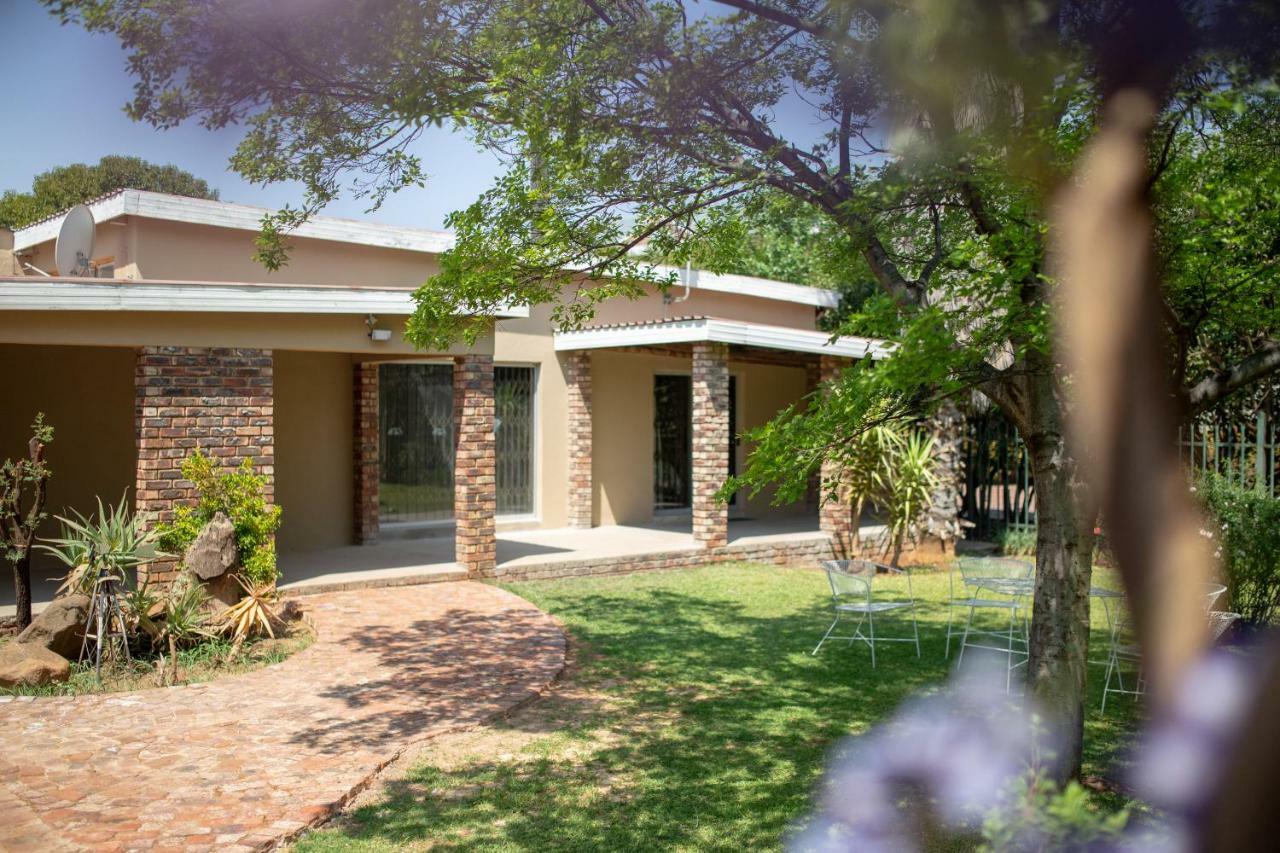 Hotel Opstal Guestfarm Potchefstroom Esterno foto