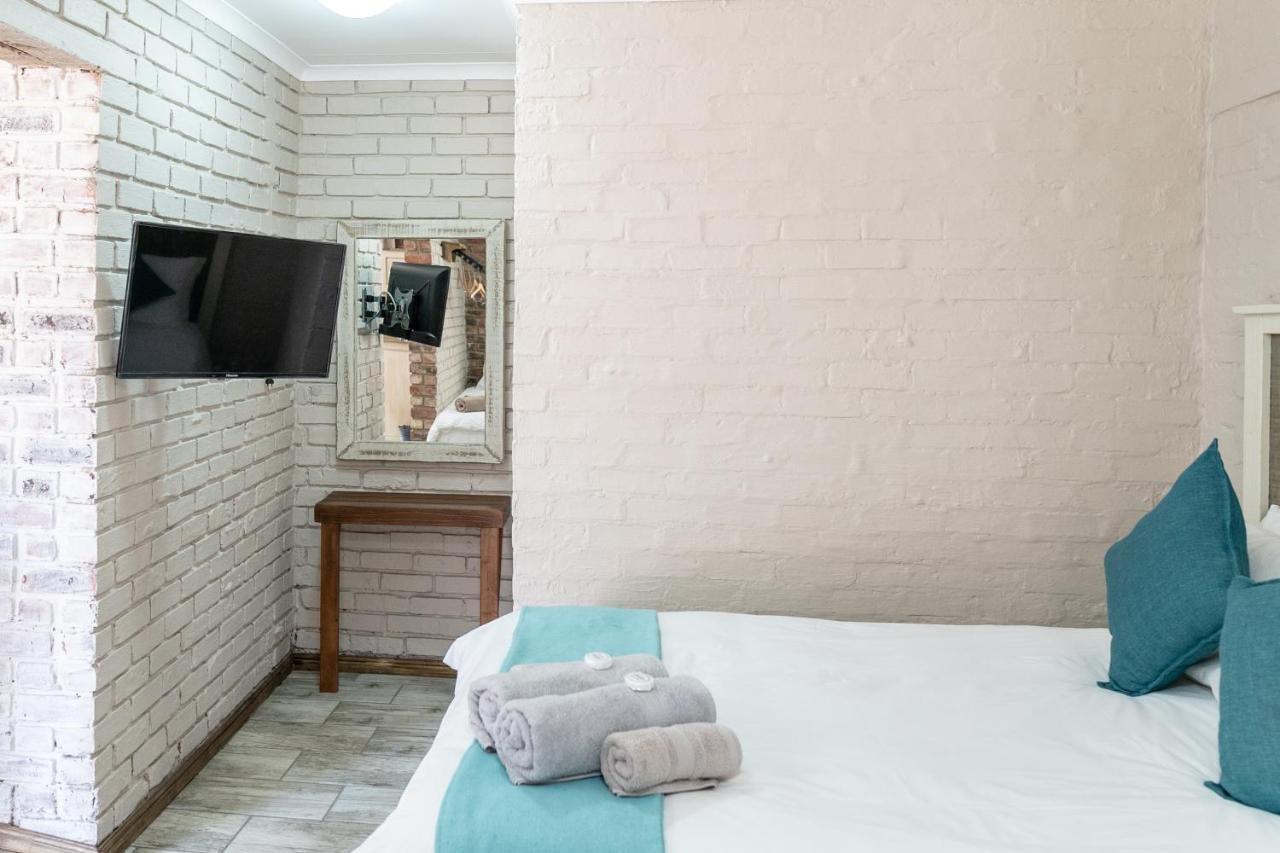 Hotel Opstal Guestfarm Potchefstroom Esterno foto