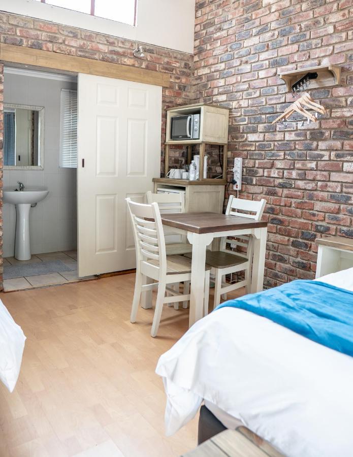 Hotel Opstal Guestfarm Potchefstroom Esterno foto
