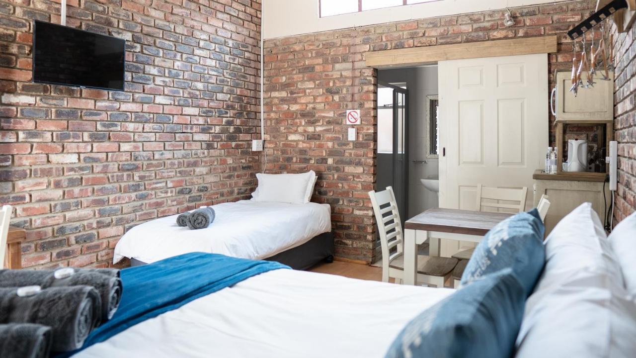 Hotel Opstal Guestfarm Potchefstroom Esterno foto